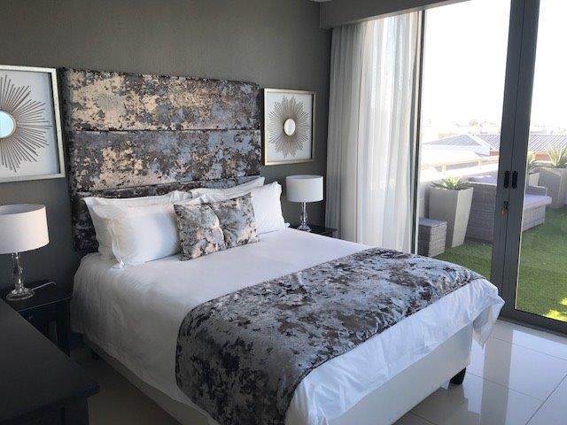 1 Bedroom Property for Sale in Bloubergstrand Western Cape